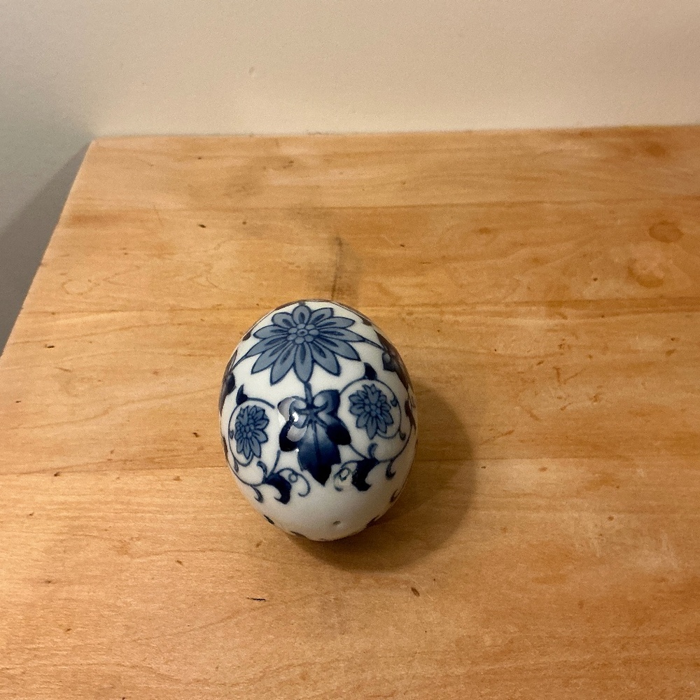 Vintage Blue and White Ceramic Porcelain Egg Chinoiserie